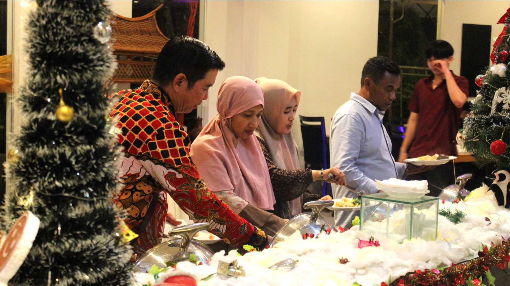 Read more about the article KESERUAN CHRISTMAS DINNER | THE SUN HOTEL SIDOARJO